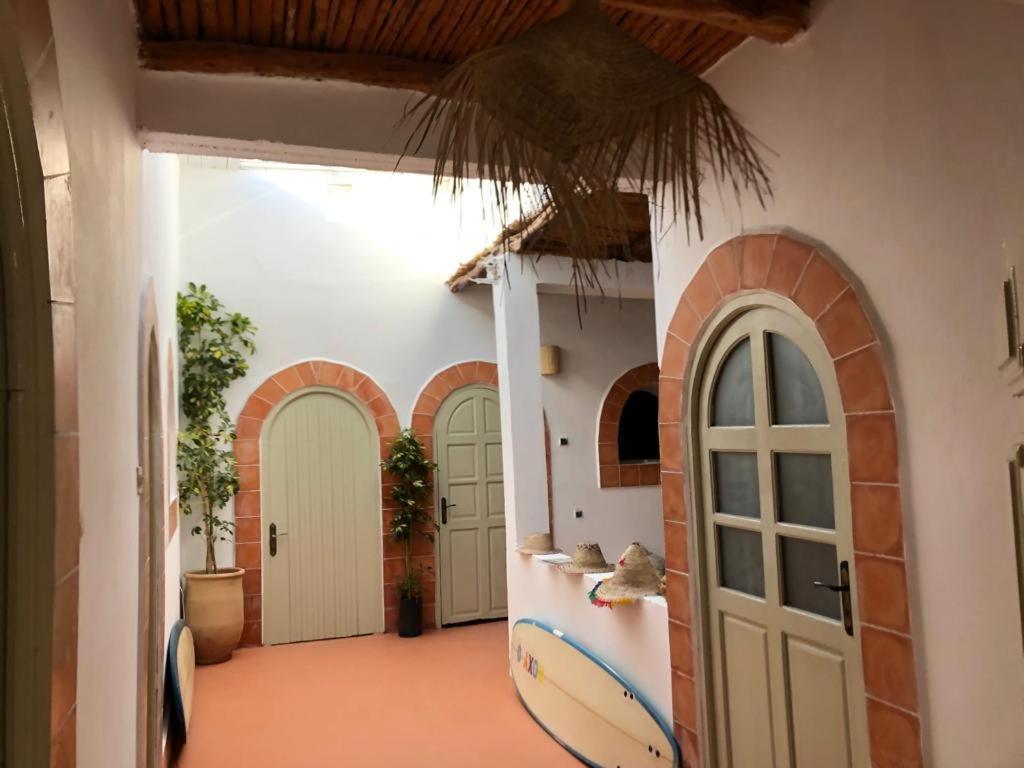Surf Housemaroc Hostel Есувейра Екстериор снимка
